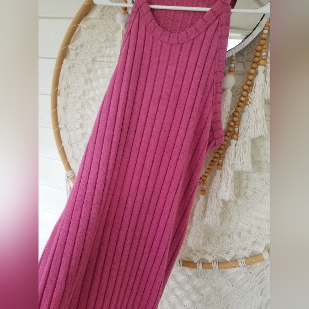 Elegant Ribbed Pink Heather Halter Knit Midi Dress Size Medium 8/10 Never Worn - Picture 4 of 5